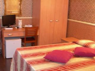 Termini Accommodation Рим Экстерьер фото