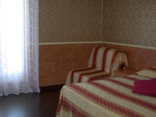 Termini Accommodation Рим Экстерьер фото